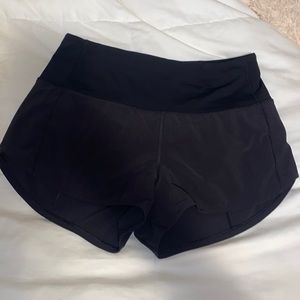 Lululemon hi-rise speed up short